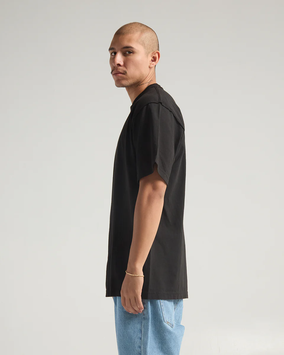 7.5 OZ REVERSE HEAVYWEIGHT GARMENT DYE TEE (Reverse Onyx)